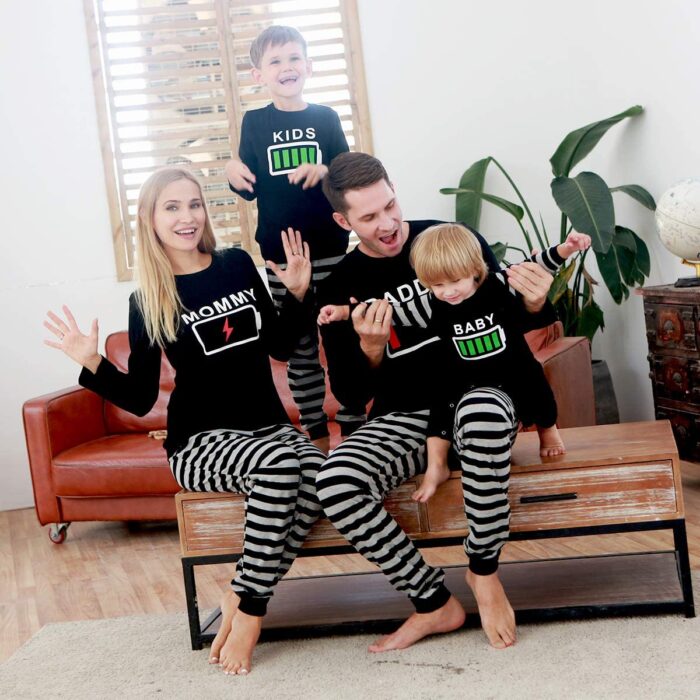 family matching outfits