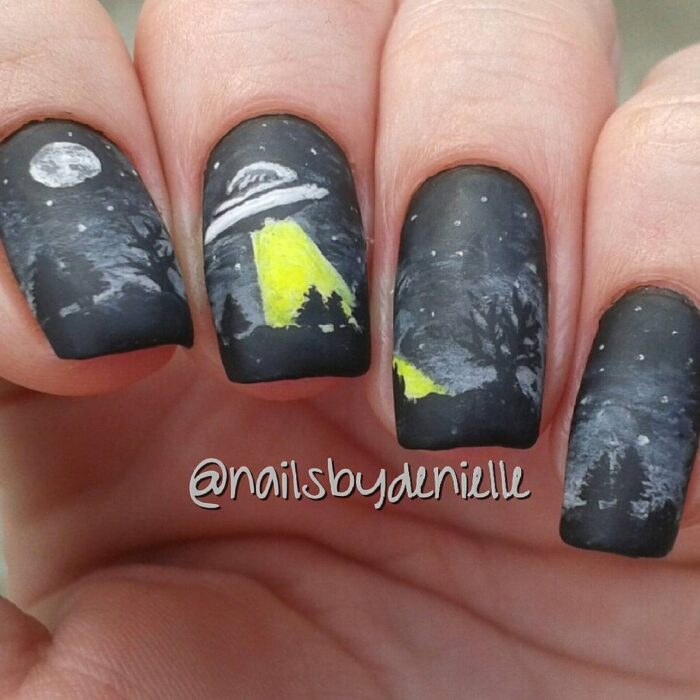 alien nail ideas