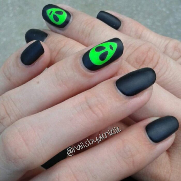 alien nail ideas