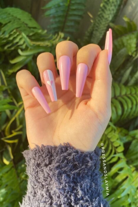 pink nails