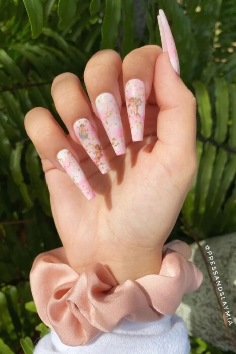 pink nails