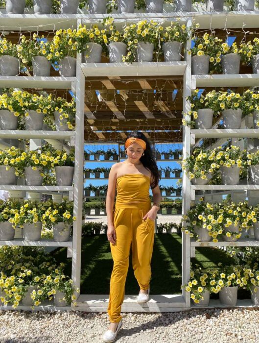 yellow summer outfit