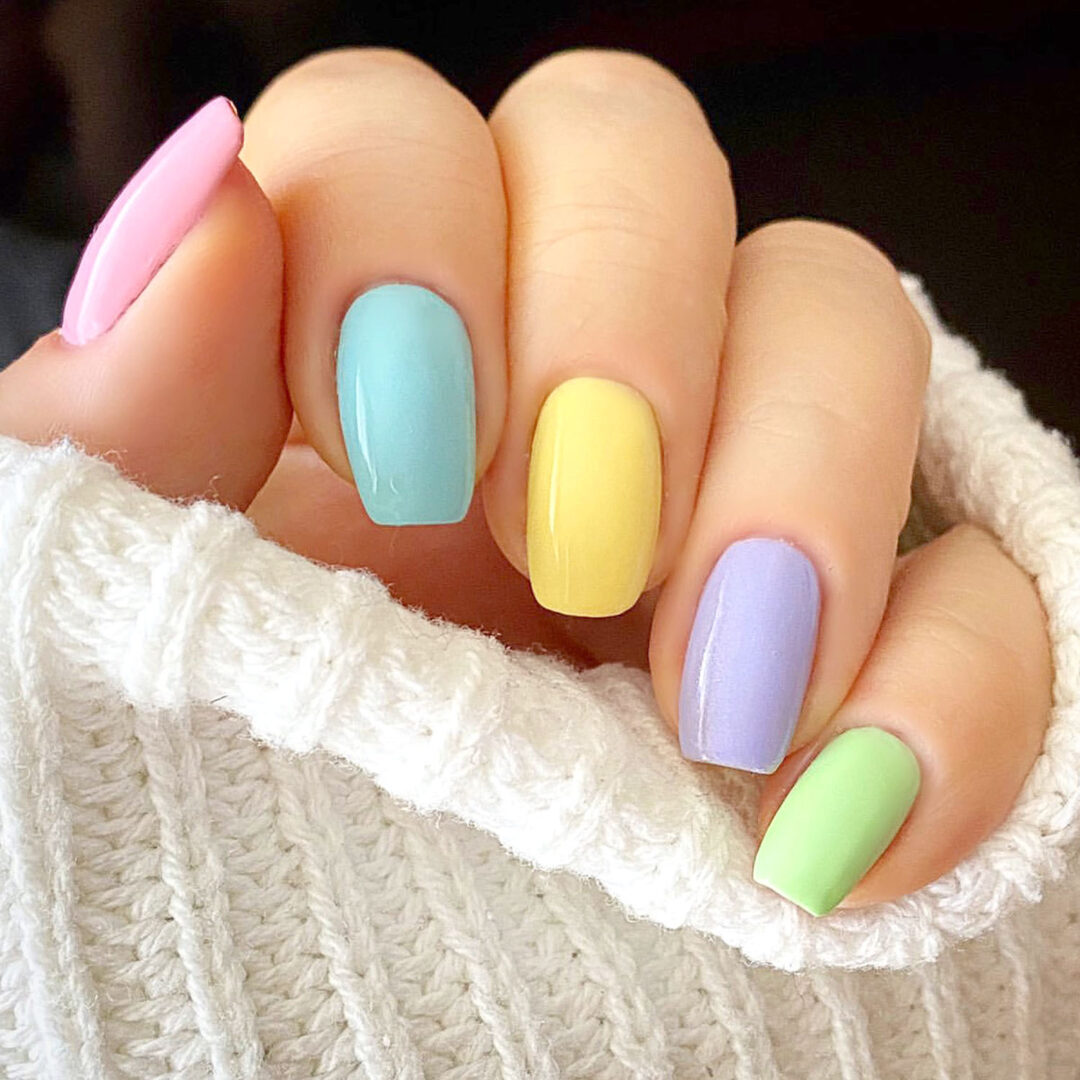 pastel nails